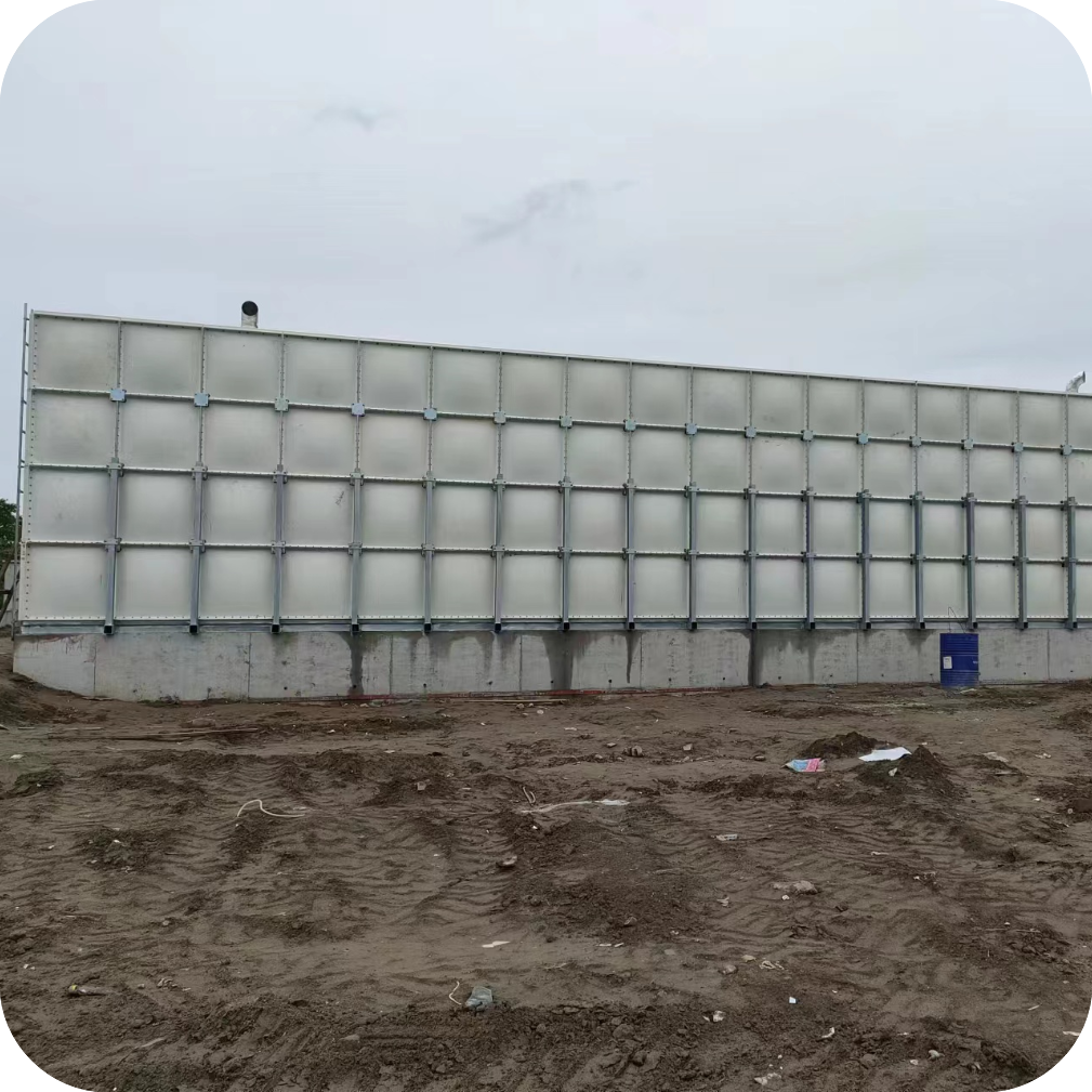 湖南南县950立方玻璃钢水箱安装完成